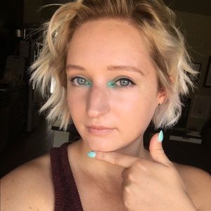 Meet your Posher, Jennifer